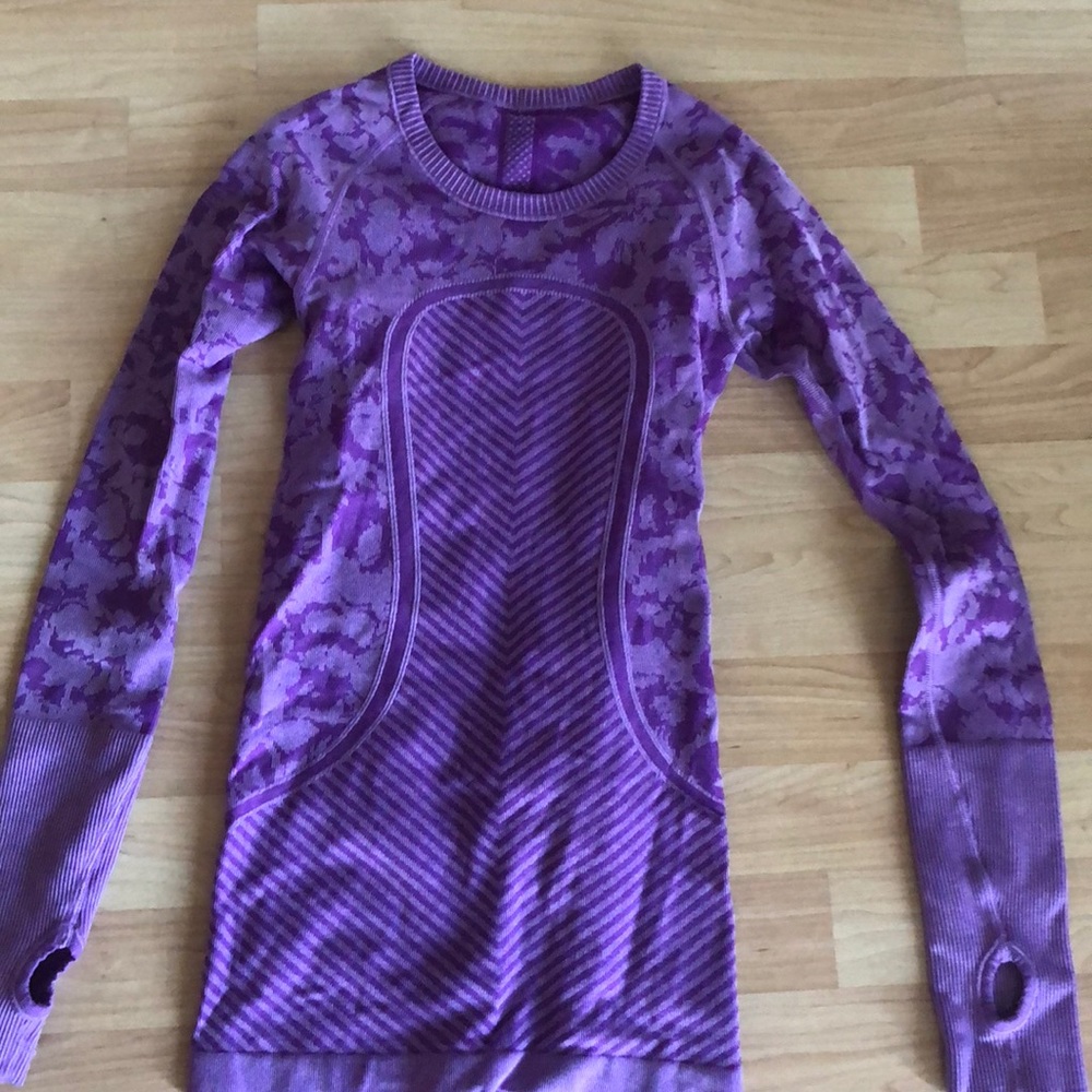 Lulu lemon purple work out shirt
